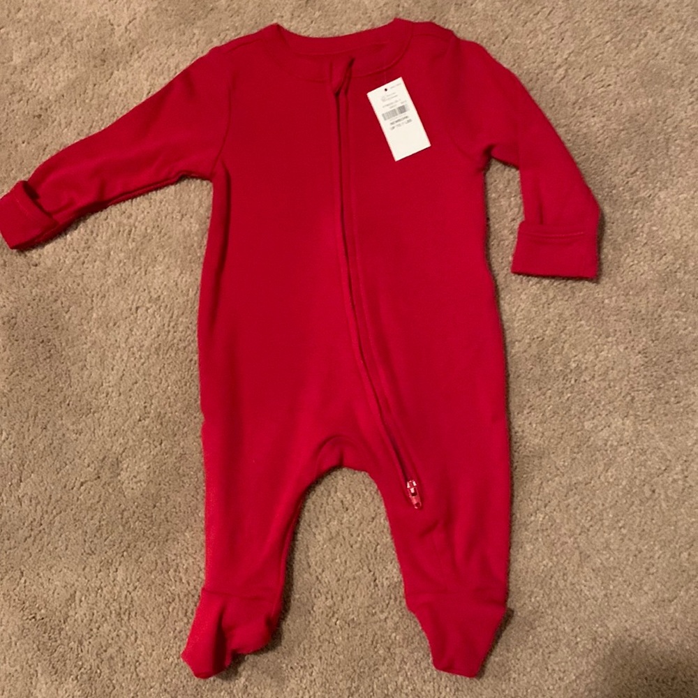 NWT Red My First Xmas Zippered Bodysuit for Newborn (up to 7 lbs.) by Old Navy